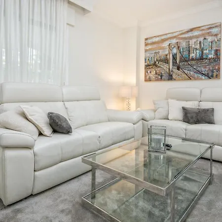 Apartment Urb La Dama De Noche 4br Marbella