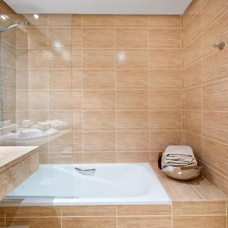 Urb La Dama De Noche 4br Apartment
