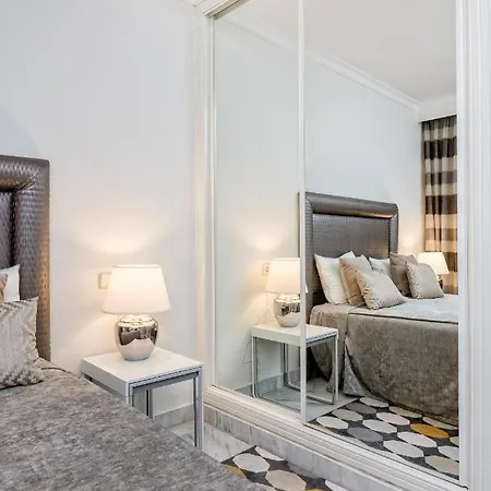 Urb La Dama De Noche 4br Apartment Marbella