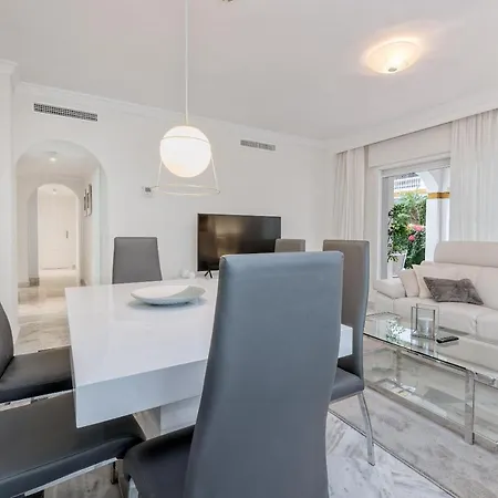 Urb La Dama De Noche 4br Apartment