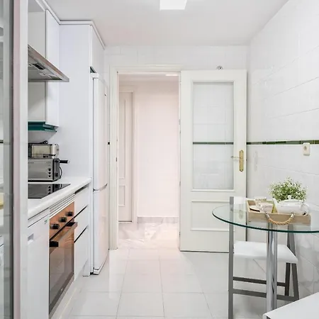 Urb La Dama De Noche 4br Apartment *