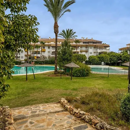 Apartment Urb La Dama De Noche 4br Marbella