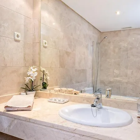 Urb La Dama De Noche 4br Apartment